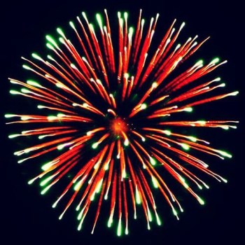 Мощный салют 25 залпов 1,5 дюйма